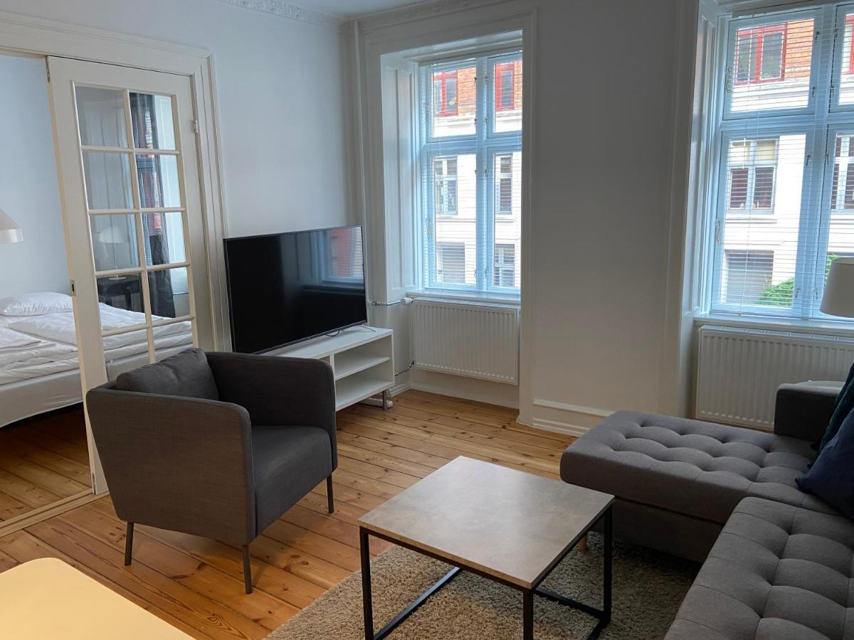 Bright 2-bedroom In Elegant Osterbro Leilighet